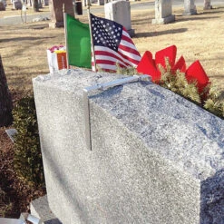 Headstone Wreath Hanger -United States Flag Shop imgokmbvl1pzmwasvgzs 92646.1682529739