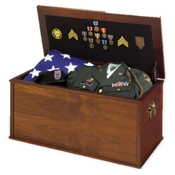 Heirloom Personal Effects Chest